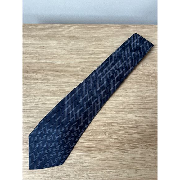 Yves Saint Laurent Classic Blue Striped Design 100% Silk Italian Designer Tie - Picture 3 of 6